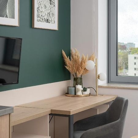 Trendy Studios With Home Office Near Wroclaw Main Station By Noclegi Renters Zewnętrze zdjęcie