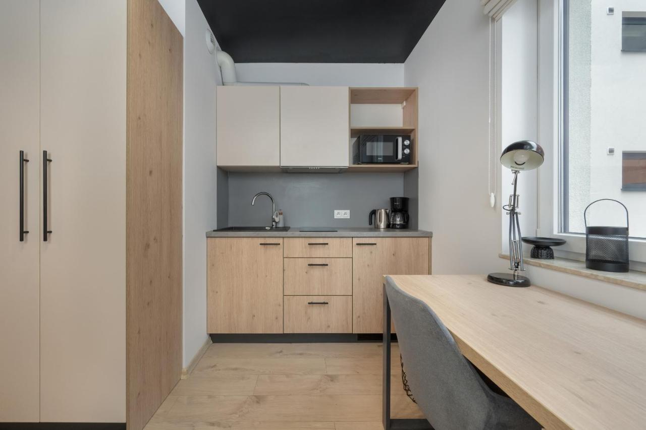 Trendy Studios With Home Office Near Wroclaw Main Station By Noclegi Renters Zewnętrze zdjęcie