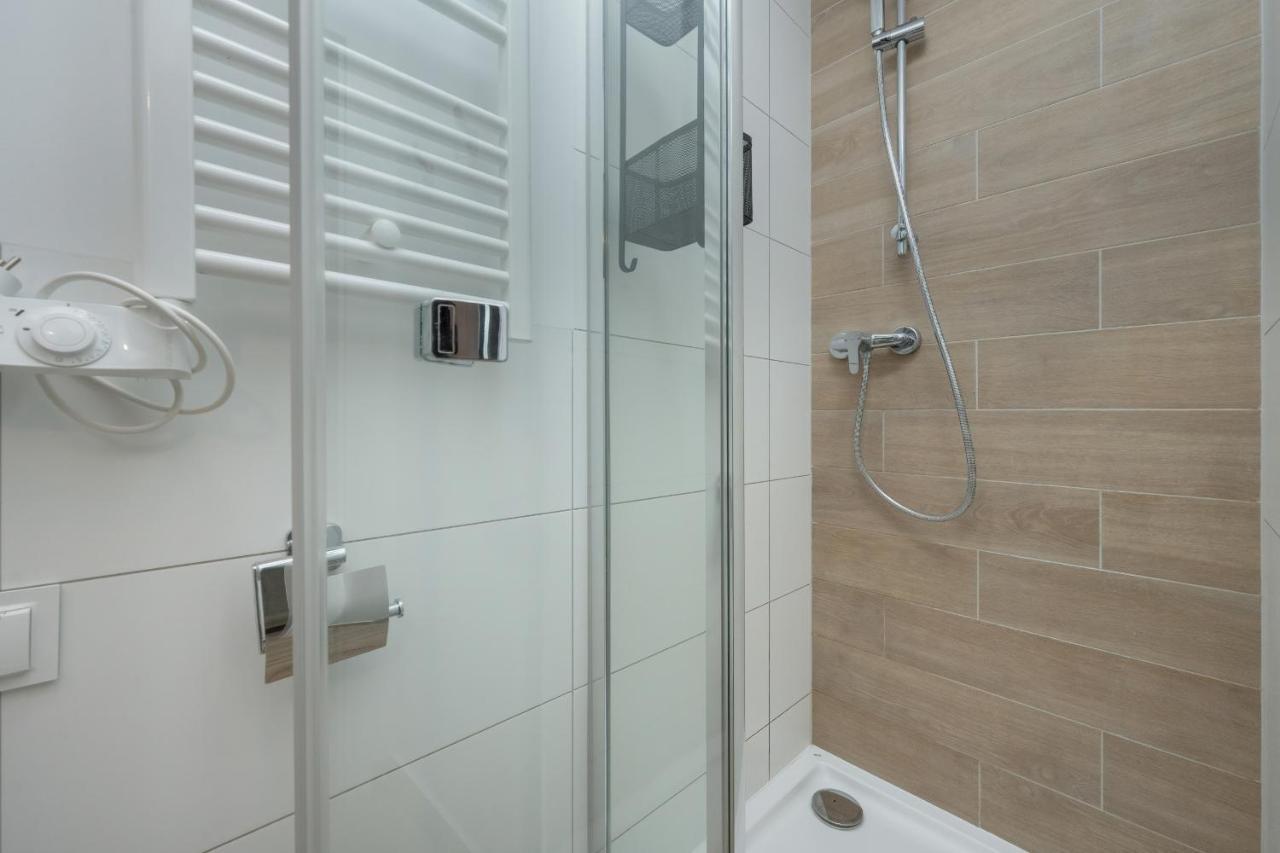 Trendy Studios With Home Office Near Wroclaw Main Station By Noclegi Renters Zewnętrze zdjęcie