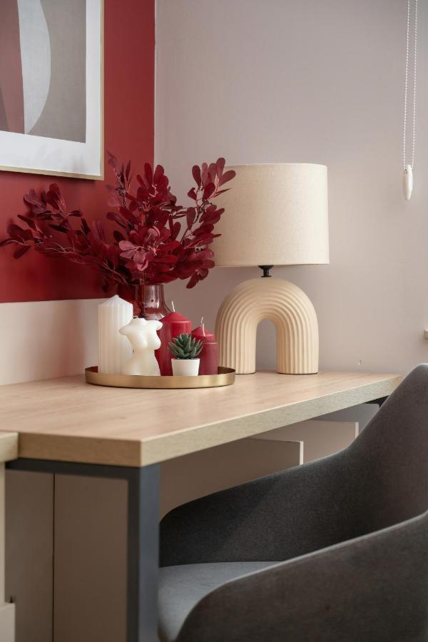 Trendy Studios With Home Office Near Wroclaw Main Station By Noclegi Renters Zewnętrze zdjęcie