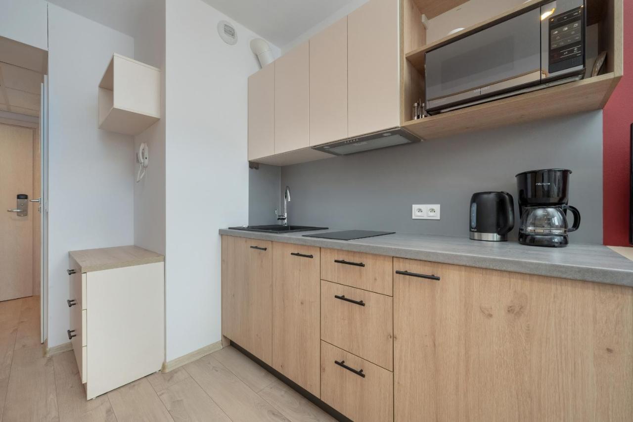 Trendy Studios With Home Office Near Wroclaw Main Station By Noclegi Renters Zewnętrze zdjęcie
