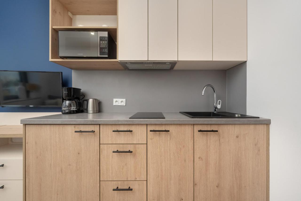 Trendy Studios With Home Office Near Wroclaw Main Station By Noclegi Renters Zewnętrze zdjęcie