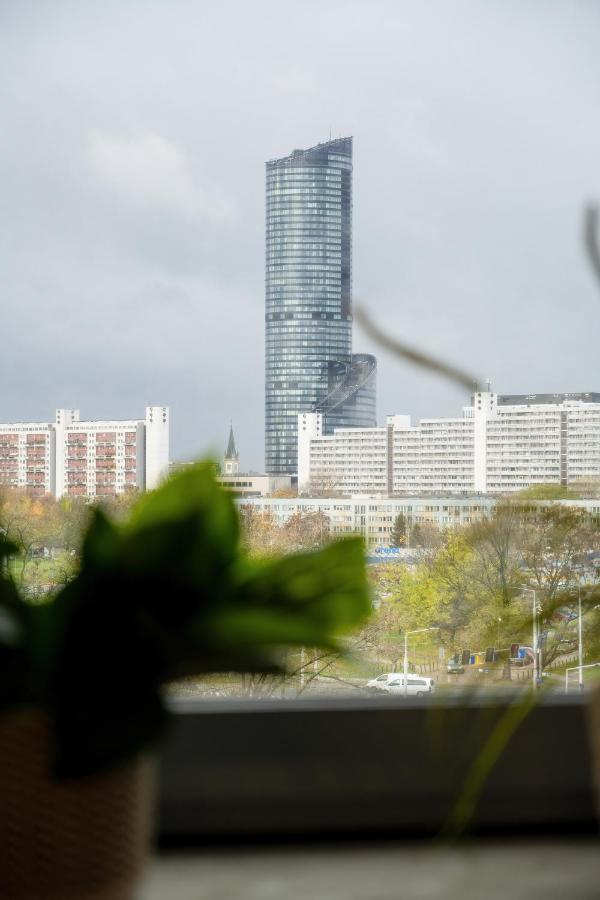 Trendy Studios With Home Office Near Wroclaw Main Station By Noclegi Renters Zewnętrze zdjęcie