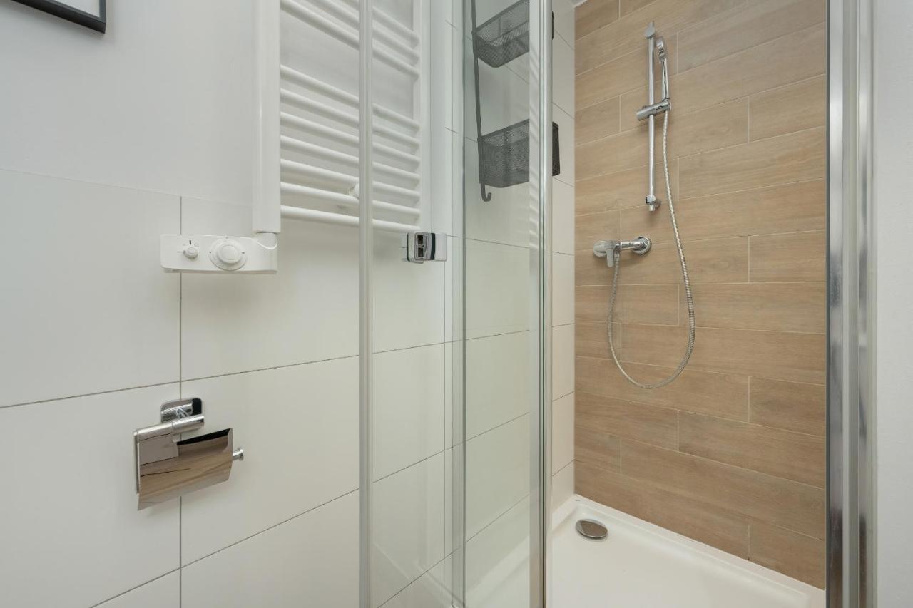 Trendy Studios With Home Office Near Wroclaw Main Station By Noclegi Renters Zewnętrze zdjęcie